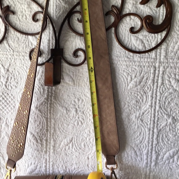 Madison West Tan Leather Bag - Picture 5 of 7